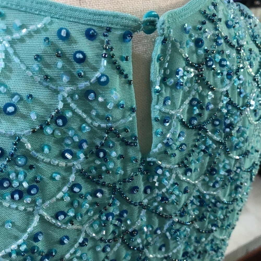 𝅺ESCADA Vintage '90s Sleeveless Turquoise Beaded Shell Top M - Picture 12 of 15